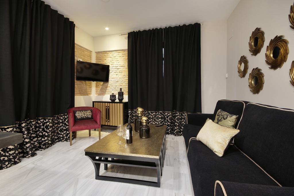 Suites Gran Via Capilla Real Granada Buitenkant foto