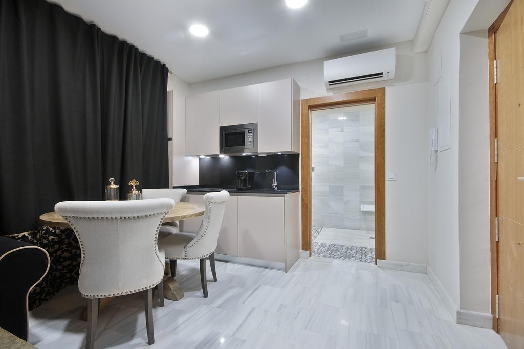 Suites Gran Via Capilla Real Granada Buitenkant foto