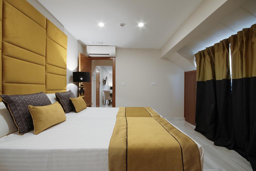 Suites Gran Via Capilla Real Granada Buitenkant foto